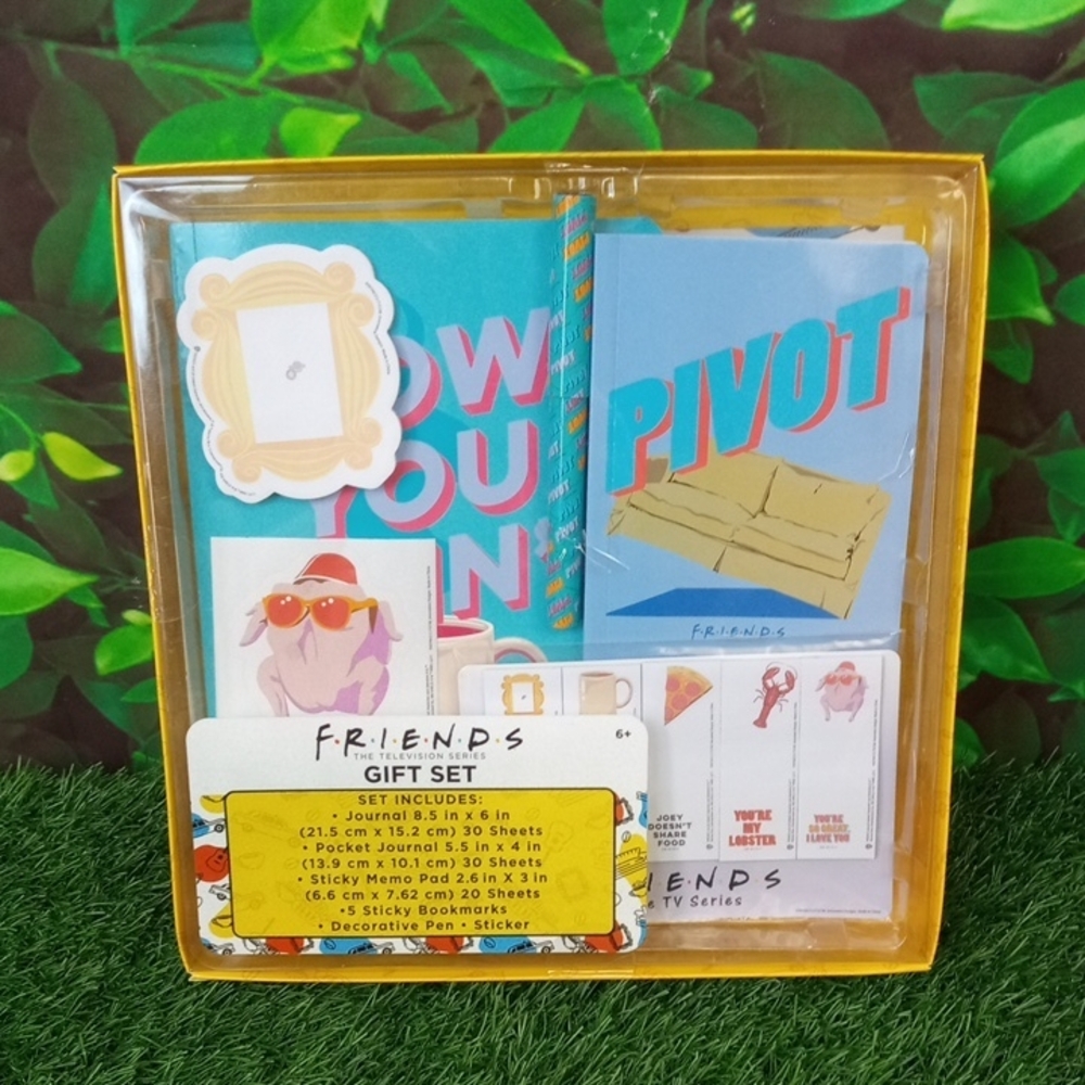 🛍️ FRIENDS Journal Gift Set